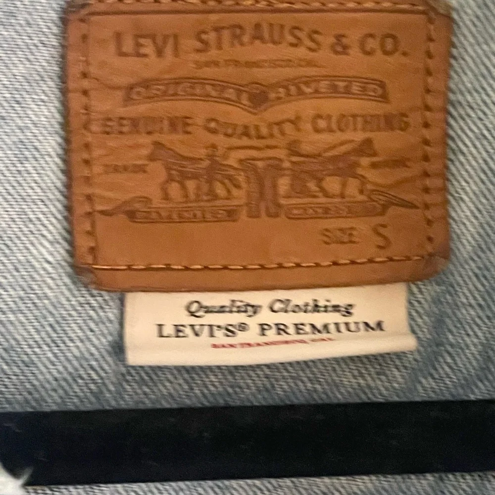 Levi's Premium Light Blue Denim Jacket Button Front Point Collar Men's - Picture 4 of 4